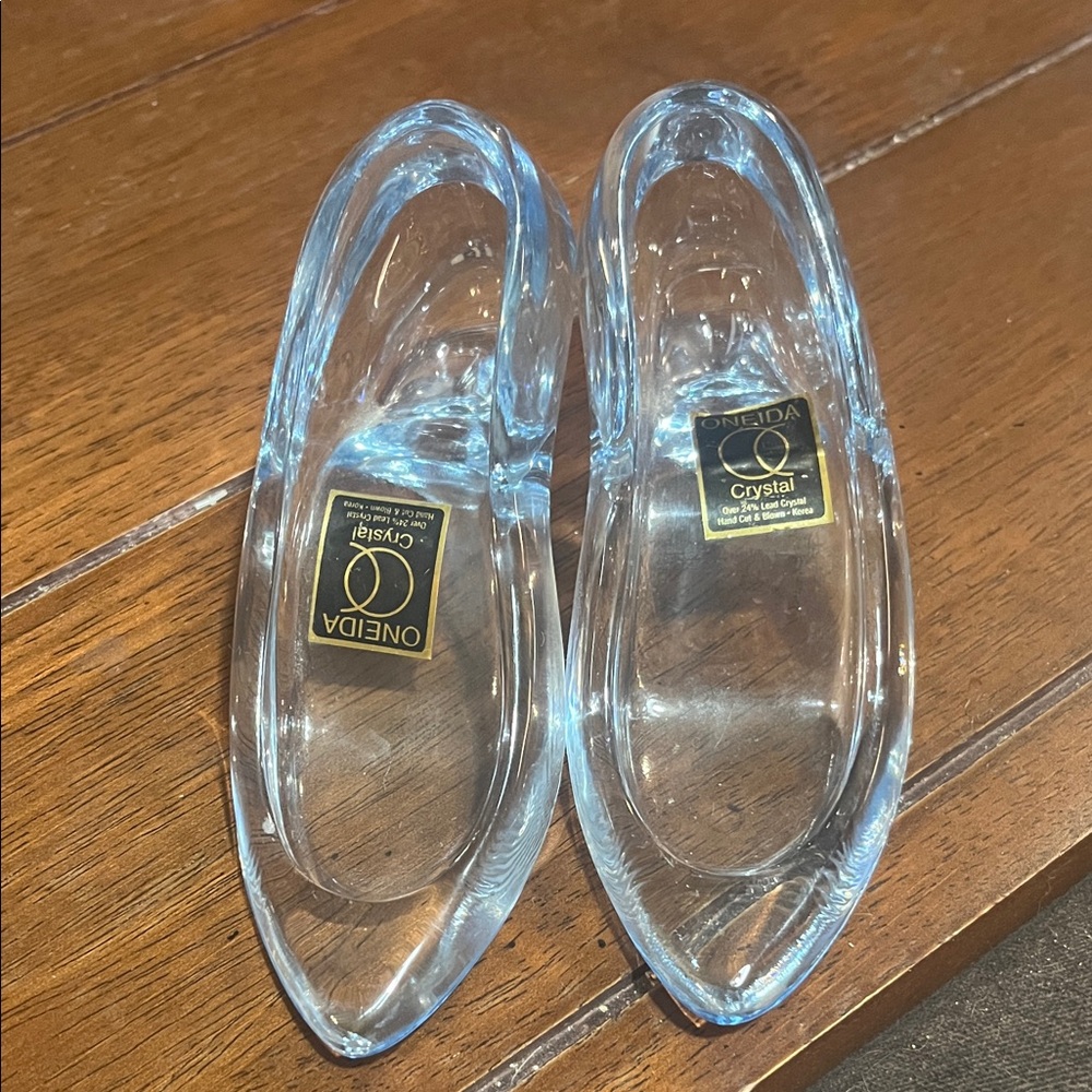 Oneida Clear Crystal Glass Shoes